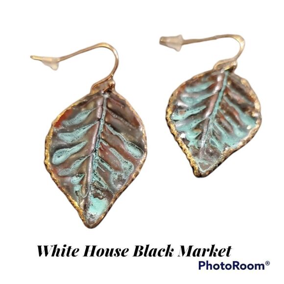 WHITE HOUSE BLACK MARKET PANTINA VERDIGRIS LEAF EARRINGS - Picture 2 of 8